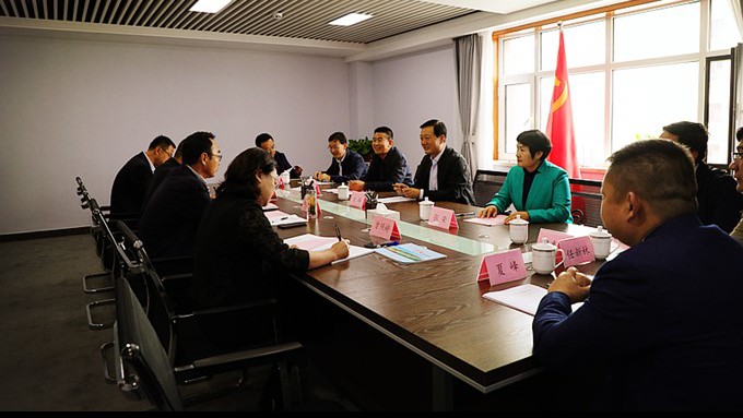 崇信县县委书记王锦一行到访完美（中国）文旅集团