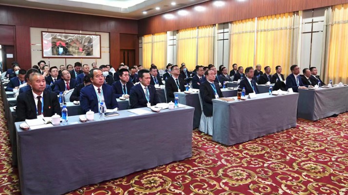 完美（中国）文旅集团召开“一把手”集体廉政谈话会议