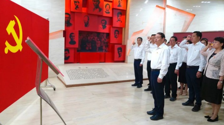主题教育 | 完美（中国）文旅领导班子赴兰州“八办”纪念馆开展革命传统教育